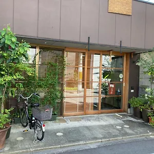  Hostel Hyakumanben Cross